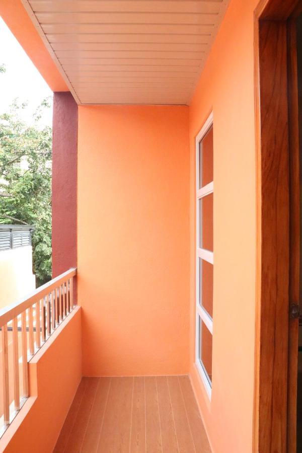 Anicia Guesthouse Rooms Paranaque City المظهر الخارجي الصورة