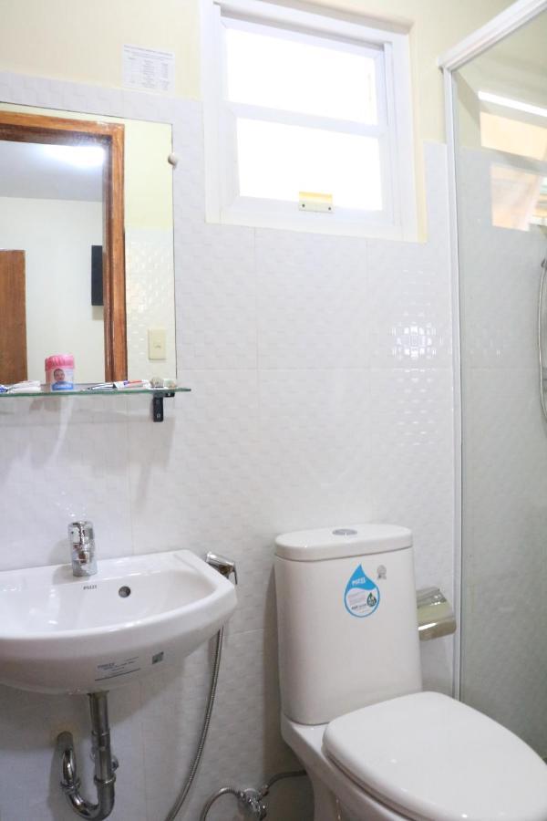 Anicia Guesthouse Rooms Paranaque City المظهر الخارجي الصورة